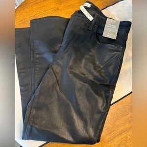 Brand New! Madewell shiny black mid-rise kick out jeans. W 32.